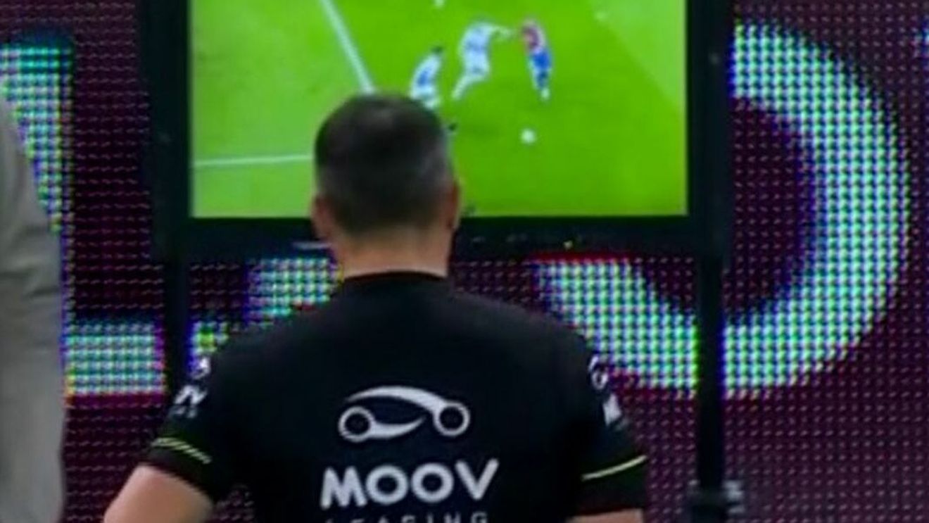 VAR l-a salvat pe Istvan Kovacs! Penalty-ul a fost întors de arbitru în FCSB – Universitatea Craiova