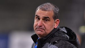 OFICIAL | Gigi Mulțescu, în linie dreaptă către Dinamo! Clubul a anunțat plecarea lui Ionel Gane
