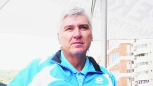 El e Olăroiu din handbalul masculin!** "Colegii s-au bucurat de răul meu"