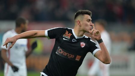 Liniște, azi defilează Dinamo! Echipa lui Andone spulberă Steaua cu 3-1, Reghe e trădat de apărare și e ridiculizat tactic 