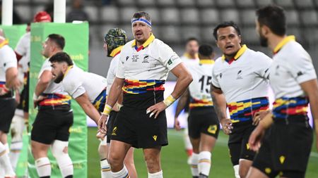 Premieră în rugby-ul românesc: selecționerul David Gerard, ironii pe Facebook cu fostul căpitan al „stejarilor” Mihai Macovei! „Mare curaj... Nu ați văzut tineri jucănd la 19 și 20 de ani?”
