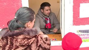 Patru zile până la Marele Derby. Mutu a ieșit să vândă bilete: "O victorie cu Steaua n-ar însemna nimic pentru Dinamo" Anunțul care i-a făcut pe fani să tresară: "Mă reapuc în februarie!" :)