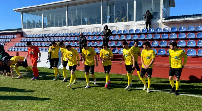 FC Brașov, victorie în primul meci din Antalya. ”Dubla” lui Diogo Izata a decisiv meciul cu Șahtior Karagandy, echipă care în 2021 elimina FCSB din Conference League