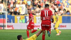 Prima decizie a Comisiei de Disciplină după ce Valentin Țicu i-a rupt piciorul lui Dragoș Iancu, în Petrolul - Hermannstadt