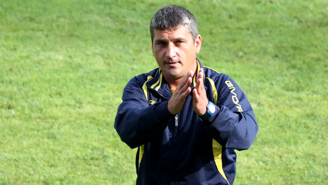 VIDEO | Președintele unui club din România a petrecut cu lăutari** după demisia antrenorului. Echipa sa e la un pas de retrogradare