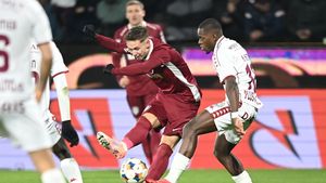 Dezvăluiri despre CFR Cluj. Totul vine în plin scandal legat de Louis Munteanu! „Cineva insista să se joace doar într-un singur fel. Când alții pretind să decidă, performanța devine imposibilă”. EXCLUSIV