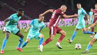 Haos financiar la CFR Cluj. Africanii dezvăluie cum a fost tratat Islam Slimani înainte să fie dat afară
