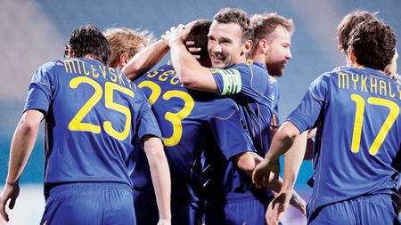 Îi îngroapă în bani!** Prime record pentru Șeva&Co: 13,5 milioane de euro