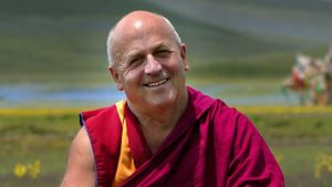 Cine este cel mai fericit om din lume. Face acte caritabile, nu are bani și nu întreține relații sexuale