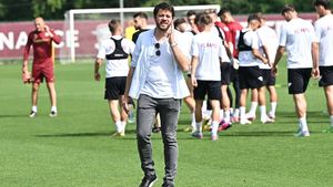 „Încearcă să fraudeze pe toată lumea”. Victor Angelescu, atac devastator împotriva lui Florin Manea după ce impresarul a cerut plecarea lui Dobre de la Rapid