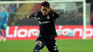 Debut de vis pentru Kagawa la Beșiktaș! Japonezul a reușit o dublă la doar câteva zile după ce a semnat cu formația turcă