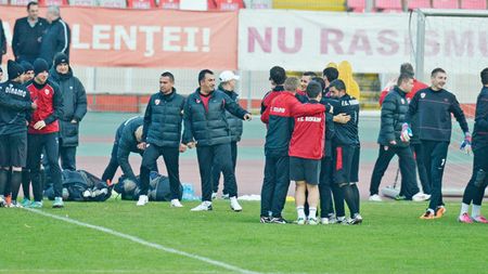 Dacă s-ar întâmpla asta, Dinamo ar fi campioană în fața Stelei!** Mircea Lucescu le dă o "mână de ajutor"! Cum vrea să profite Dorinel pentru resuscitarea echipei