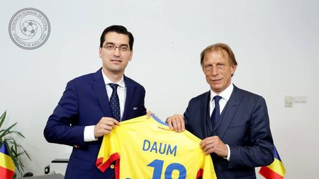 EXCLUSIV | Drumul către reconstrucția echipei naționale. Cum a reușit Contra să revitalizeze echipa națională, după mandatul eșuat al lui Daum: "Te trezește la viață, chiar dacă unii mai dorm pe ei. Pătrunde pe sub piele și te trezește"