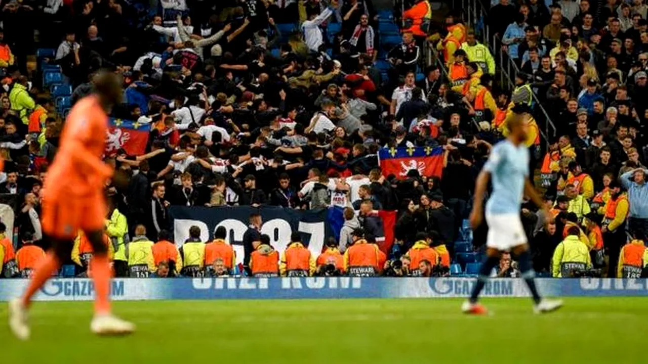 Exclus pe viață! Un fan al lui Olympique Lyon a făcut un gest șocant la meciul cu Manchester City. 