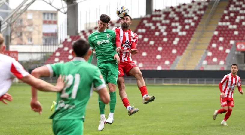 CSC Dumbrăvița nu a îndrăznit prea mult în amicalul de la Arad, cu UTA, și a cedat după două faze fixe. Concluziile lui Adrian Mihalcea și Florin Fabian