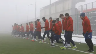 A adus un fundaș central și s-a despărțit și de al doilea! Prima achiziție a Stelei în 2026 este un spaniol care a început fotbalul la Mallorca și are puțin timp la dispoziție să convingă