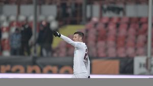 Fabulos! El a fost cel mai bun prieten al lui Țucudean de la Dinamo: "Stătea cu el la garaj când spăla autocarul"