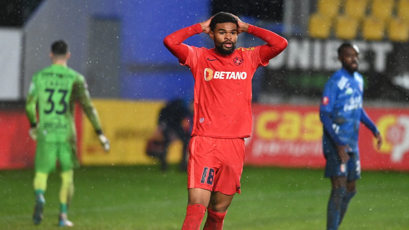 Misteriosul caz al lui Malcom Edjouma: e pe lista indezirabililor la FCSB și din acest motiv nu a fost trimis la „vraciul” Marjana pentru a se recupera mai rapid?! Dezvăluiri din vestiarul roș-albaștrilor