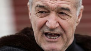 Gigi Becali, implicat într-un accident rutier azi-noapte, după victoria FCSB cu Universitatea Craiova! Ce au decis polițiștii în cazul lui Ionuț Luțu, care îi conducea mașina