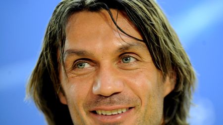 Maldini și-a prelungit contractul cu Milan