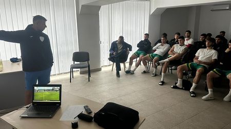 Jucătorul suspendat și amendat drastic de FRF pentru mesaje rasiste la adresa lui Dawa a fost dat afară de la clubul la care era legitimat