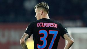 Fără precedent! Cele 3 reguli de aur pe care Gigi Becali i le impune lui Tavi Popescu ca să redevină star la FCSB: „Dacă îl scoală iubita după ora 23:00, să o refuze”