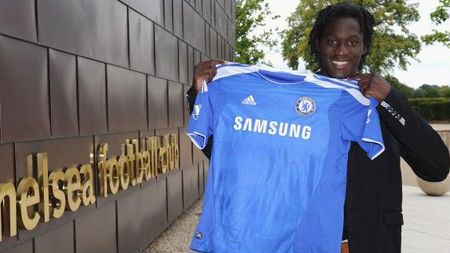 OFICIAL** Chelsea l-a transferat pe "noul Drogba"! Are 18 ani și e golgheter "pur sânge"