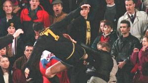 Cantona: "Dacă eram în locul irlandezilor, l-aș fi lovit pe Henry!** Nu rezista nici 3 secunde"