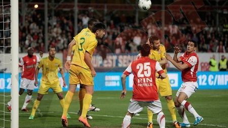 Porumboiu își face poză cu clasamentul:** "Steaua va sări peste noi! Aveam 15 puncte în plus dacă eram arbitrați  mereu cum a făcut-o Tudor"