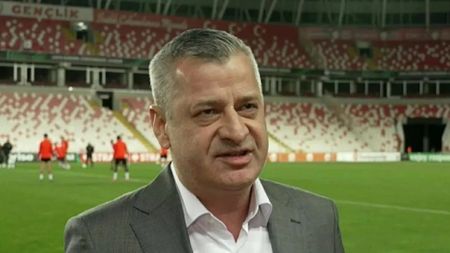 Lovitură de teatru în Gruia! Variantele de președinte ale lui Ioan Varga la CFR Cluj. Revine în fotbal după 7 ani? EXCLUSIV