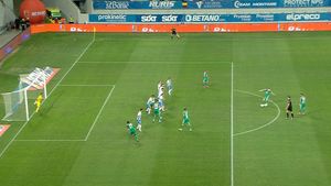 Două goluri din ofsaid la Craiova! Erori mari de arbitraj în meciul oltenilor cu Sepsi | VIDEO