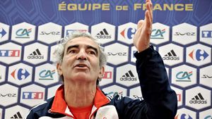 Incredibilul Domenech:** "Lumea trebuie să înceteze să mai viseze! Nu voi demisiona niciodată!"