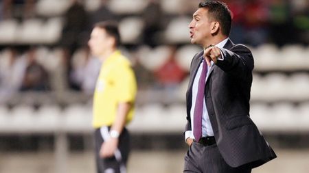 "Mergem la Liverpool să ne impunem planul tactic, **să subordonăm adversarul!"