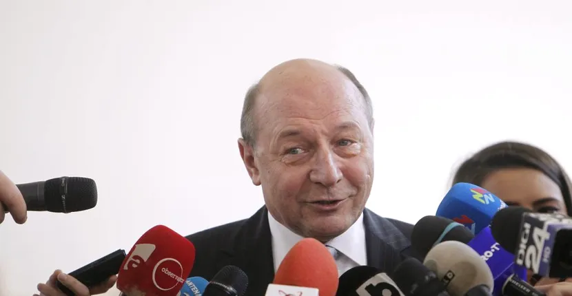 Ce salariu încasează lunar Traian Băsescu ca demnitar în Parlamentul European