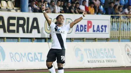 Eric, despre negocierile cu FCSB și Dinamo și problema avută în comun cu Budescu: kilogramele în plus. "Alții sunt slabi și nu fac nici jumătate din ce facem noi". Dialog fabulos cu Pițurcă când i-a cerut să slăbească 10 kilograme