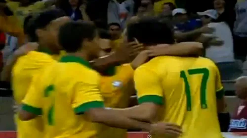 VIDEO Neymar a finalizat o fază genială la care au participat Ronaldinho și Pato! Brazilia - Chile 2-2