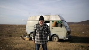 L-a înfruntat pe marele Muhammad Ali, a fost un "greu" celebru al ringului, dar acum a devenit om al străzii. Cum arată viața lui Rudi Lubbers: „Fără apă, electricitate și cu cei 18 câini într-o rulotă avariată" 