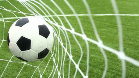 Un fotbalist în vârstă de 21 de ani a decedat la un meci în Spania