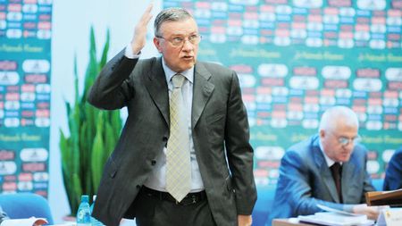 I se trage de la Oli! Lupescu a devenit subalternul lui Kassai!** Cum a fost lucrat de Dragomir