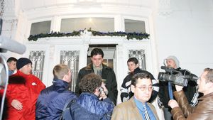 Acum șapte ani, Lăcătuș a plecat scuipat și umilit din Bănie!** "Fiara" între "lei" pentru zece ore!