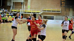 Gloria Bistrița a transferat „perla” de la Tg. Mureș! Andreea Târșoagă și-a făcut debutul la prima reprezentativă la 17 ani