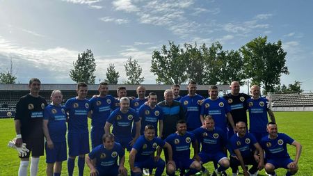 Dan Petrescu, show la Urziceni! S-a întors pe terenul Unirii și s-a duelat cu cei din Liga Legendelor | FOTO&VIDEO