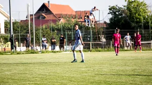 EXCLUSIV | Povestea celui mai nou debutant în Liga 1, la 18 ani. La 6 ani a venit de mână cu tatăl său la stadion. 