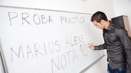 INTERVIU EXCLUSIV.** Șefii l-ar lăsa în Ghencea, el a fost sfătuit să rămână "câine":** "Mi-a spus să nu merg vreodată la Steaua!" Cine i-a recomandat asta lui Alexe