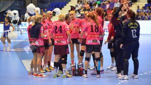 Ședință de cinci ore la Corona Brașov. Rezultatele: un nou președinte, vot de încredere pentru Mariana Târcă și aprobarea participării în Cupa EHF