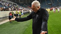 Marius Șumudică nu a semnat cu CFR Cluj. Anunțul lui Nelu Varga! Ce se întâmplă cu jucătorii care nu mai sunt doriți și cu antrenorul Folha. EXCLUSIV
