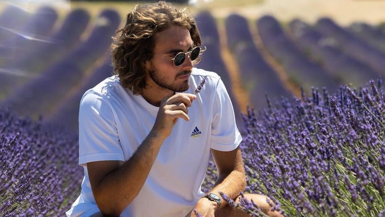 Reacție dură a guvernului Greciei, după ce Stefanos Tsitsipas a afirmat că preferă să ia Covid decât să se vaccineze
