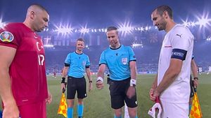 Ironii după ce jucătorii Turciei și Italiei n-au îngenuncheat. „Sunt toți rasiști, nu?”