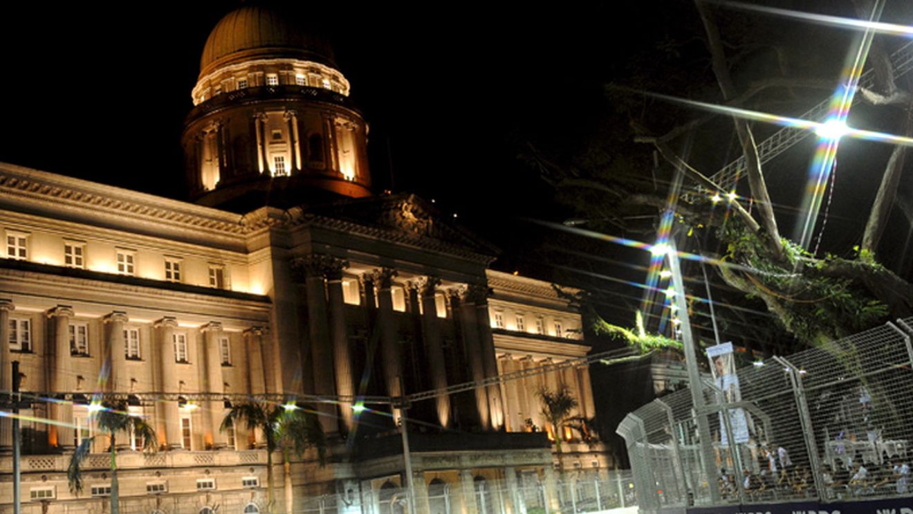 Massa, în pole-position la Singapore