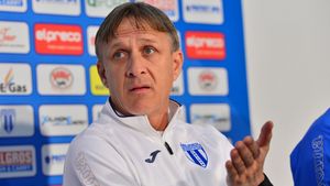 VIDEO | Emil Săndoi nu e îngrijorat de situația Craiovei: "Suntem o echipă agresivă, ajungem cu ușurință în fața porții" Ce spune despre grupa României